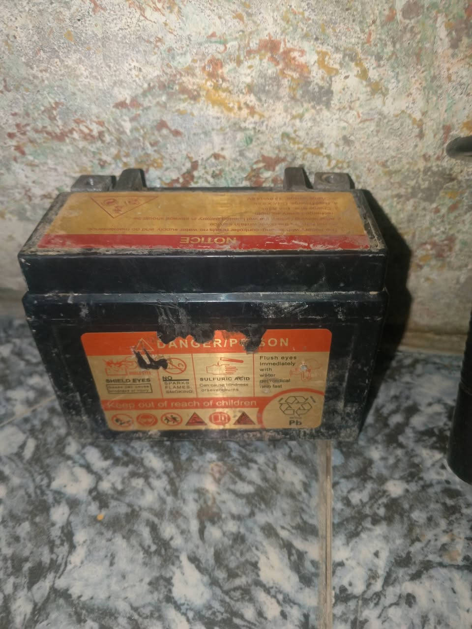 سلام عليكم غراض ماكس عدلة للبيع 
باتري ما بي شي نضيف 
قاعدة مال جوزة 
وجوزة للبيع
يدات بانزين
دواسات عدد 4 كاملات
بسيطات


**إذا كنت صاحب هذا الإعلان وتريد حذفه لأي سبب، رجاءا أرسل رسالة إلى الدعم الفني**