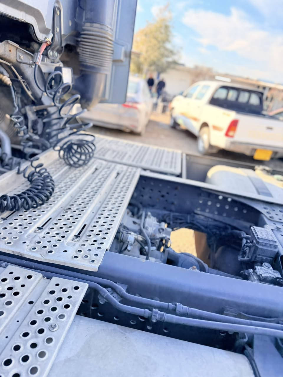 وحش سقف وسط

بس راس سنوية دهوك

‏3اشهر مرقم

موديل 2016

حجم 1848

فول فول مواصفات داخل ديوان

ماشية 900الف

سعر 390$ او بيها مجال

للاستفسار 
***********
***********
***********
