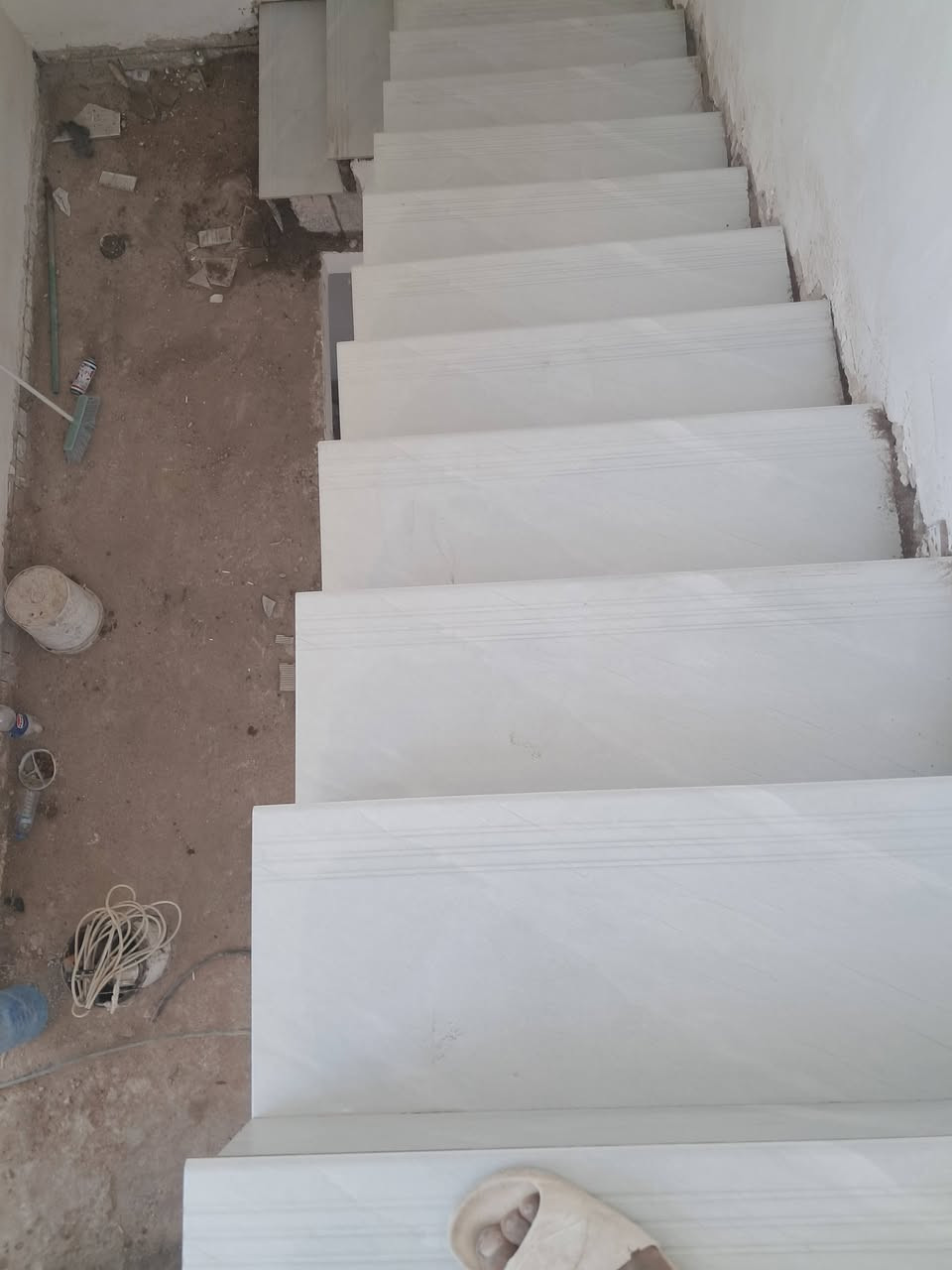 تغليف الواجهات والارضيات والجدران
***********
