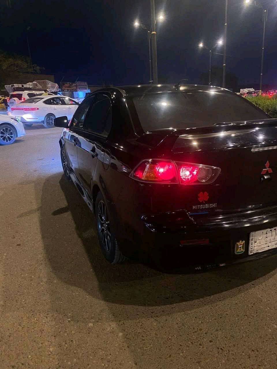 سلام عليكم

لانسر 2017 وارد امريكي  
محرك 2000
ماشيه165 الف
رقم بغداد سنوية بأسمي تحويل مباشر
السياره  كير مكينه مكفولات صدر امامي خلفي جديد 
100$ وبيها مجال

مراوس حسب القناعه

مكانها جزيره بغدادالسياحيه.                                          رقم الهاتف:***********
