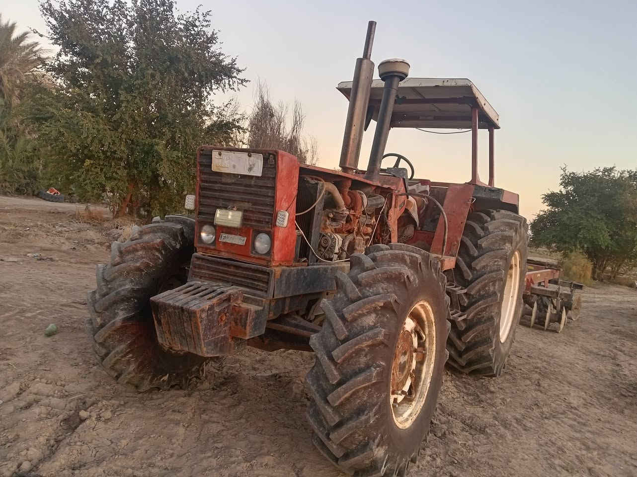 فيات ١٥٨٠ مكفوله محرك وكير واكسن تخم تاير جديد للبيع او مراوس ب فيات ١١٠او ١١٥ للأستفسار
***********
