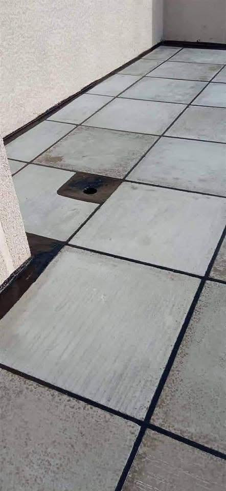 عمل تطبيك السطوح شتايكر درجه اولى مع الفحص مهندسين وباسعار مناسبه ***********
