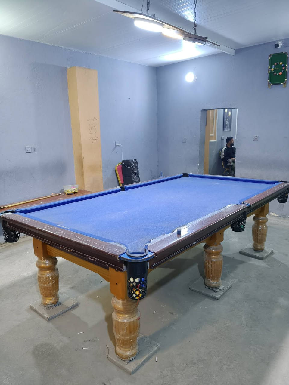 السلام عليكم
بليارد عدد 2 نضيفات  
العنوان بغداد تقاطع النهروان 
سعر لواحد500 وبي مجال
الستفسار ‏‪0772 715 3551‬‏
