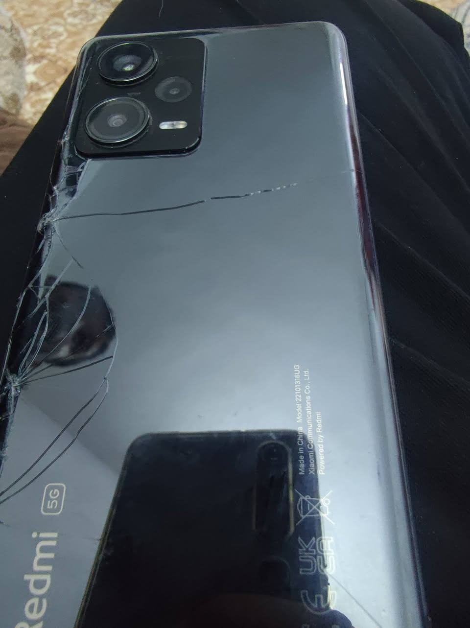 للبيع ريلمي 12 ابرو ابلاص256 رام 8+4 السعر 160 الشراي يتصل عل رقم ***********
