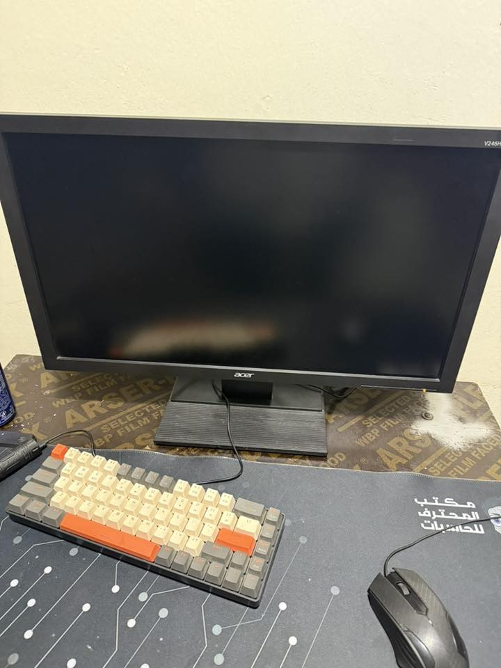 السلام عليكم
معالج r9 3900x
كرت شاشه rx 580 8gb
مذربورد asus prime x570
رامات هايبر اكس فيوري 16g
ssd 256وهارد1تيرة
بورسبلاي700واط من شركة ثرمل رايت 
كيس خمس مراوح 
شاشة acer60هرتز
كيبورد ميكانيك وايرلس
ماوس كيمنك وماوس باد المستطيله الضخمه rgb
يعني تجميعه متكاملة وقابله للتطوير من كل النواحي
شباب عليكم الله لايدخل بس الجاد بالشراء
والي مايشتري نشالله الله يرزقه بالأحسن منه بألف مرة
السعر ٦٠٠الف وبيهة مجال بسيط
للتواصل***********
