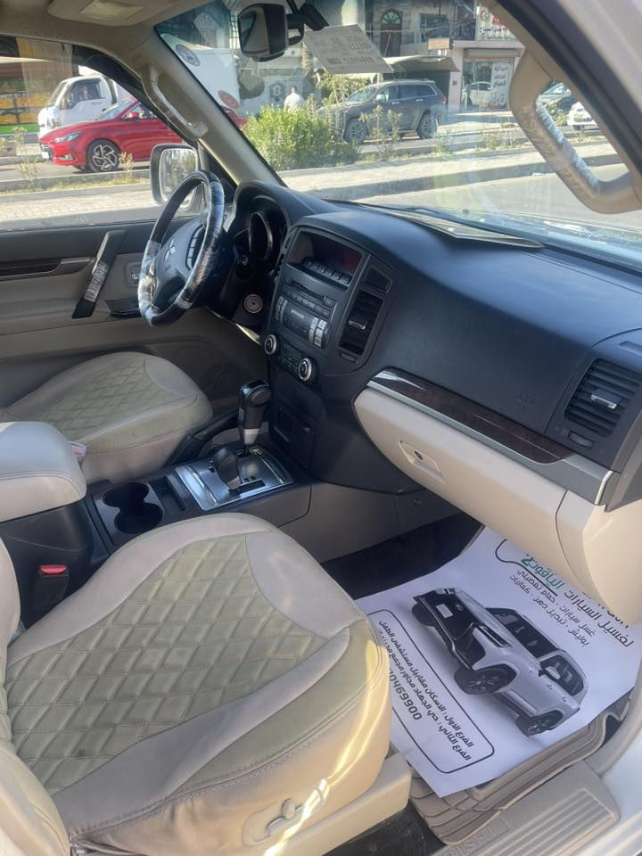 باجيرو حبتور
موديل١٤
صبغ ربع چاملغ خلفي
رقم شمالي
***********
