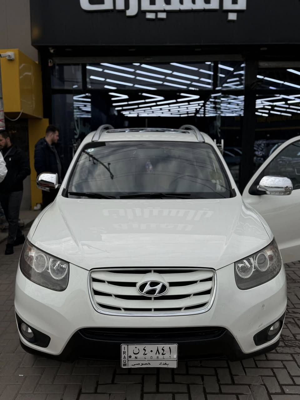 سلام عليكم اخوان سنتافيا 2011 للبيع
سياره من الزيرو عله ايدي ماشبه 87 الف حقيقي سياره كلش جديده كفاله عامه عده نص باب السايق صبغ فقط والباقي كفاله رقم بغداد بسمي سلايد 7 راكب 3 قطع تبريد وباقي المواصفات المعروفه السعر 165 مكاني بغداد حي الجامعه ***********
