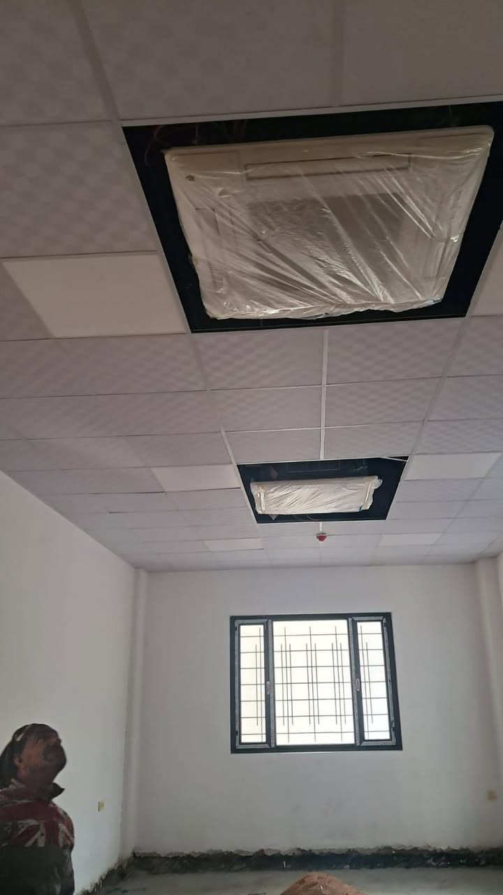 السلام عليكم سقوف ثانويه للبيع 100متر مع الحديد مالته مكاني بغداد شارع فلسطين ***********
