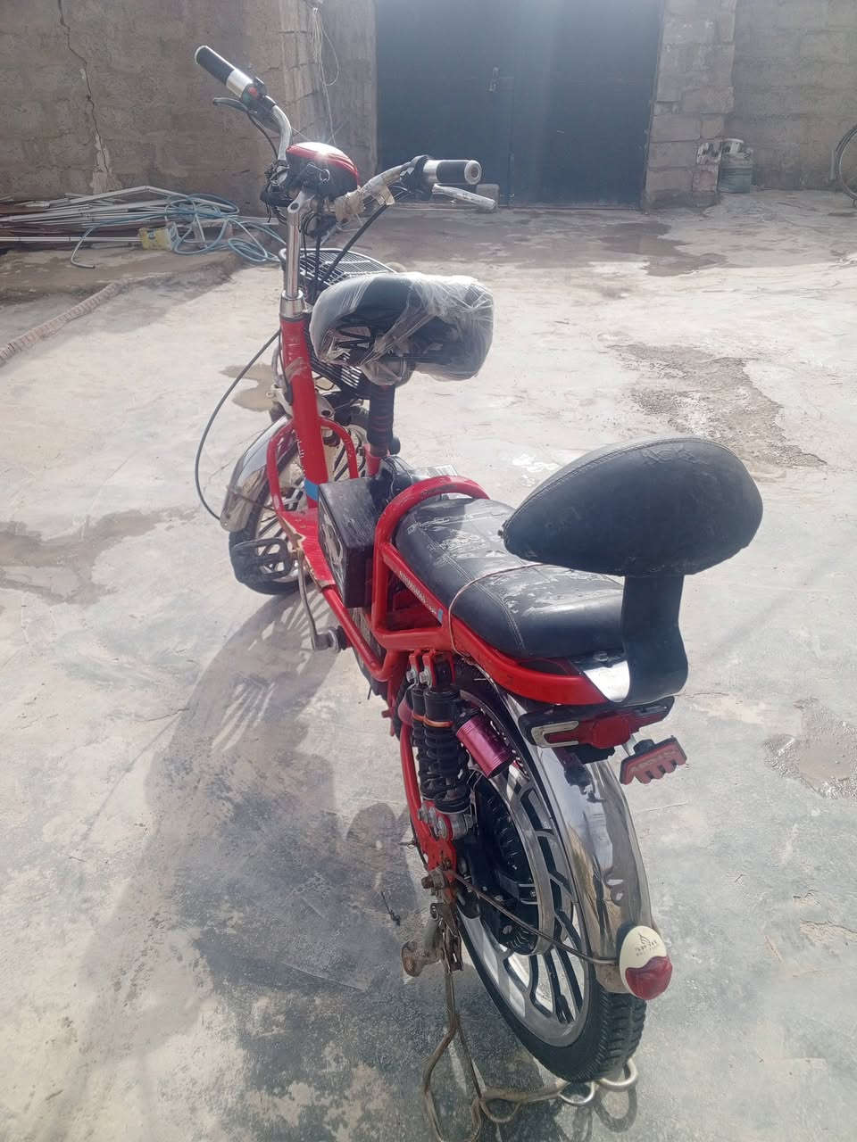 السلام عليكم  بايسكل شحن للبيع يحتاجلة بطاريات السعر 75 وبي مجال الرقم  ***********
