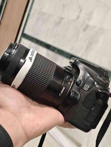 كامره للبيع كانون 70D ملحقاته
 بدي 
شاحنه 
بطاريات عدد 2
زوم رياضي 70/300
حزام كتف 
عده تنضيف 
جنطه وياه
كامره نضافه فول 
مكاني بابل 
السعر 550 وبيه مجال ***********
