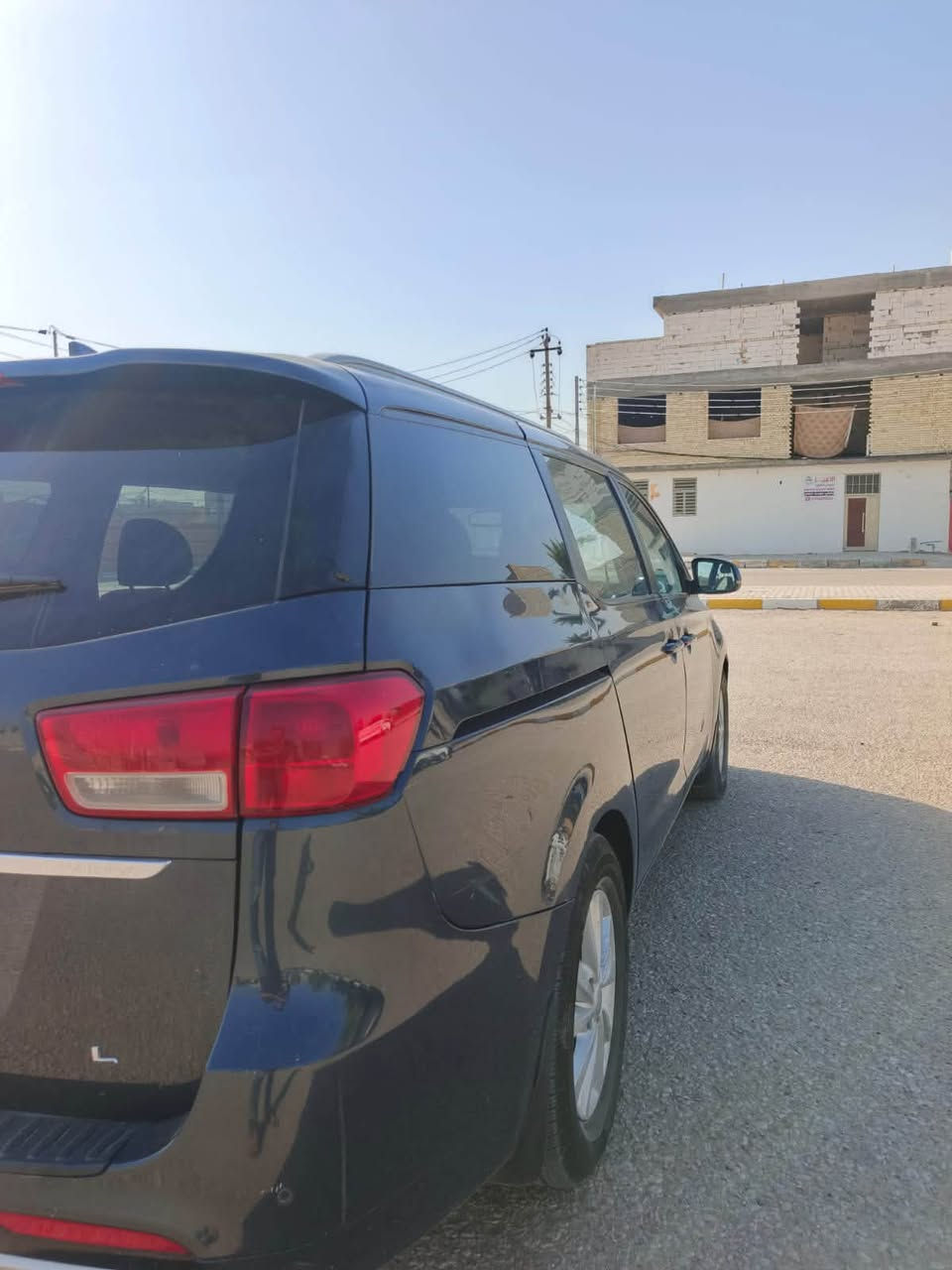للبيع
سلام عليكم كيا سيدونا مديل ١٦ وارد امريكي بيها قطعتين وقطعه كلير الحادث مالتها چاملغ خلفي مكانها كربلاء 
سعرها ١٧٠ سياره حلوه ونضيفه كلش 
للاتصال ***********
