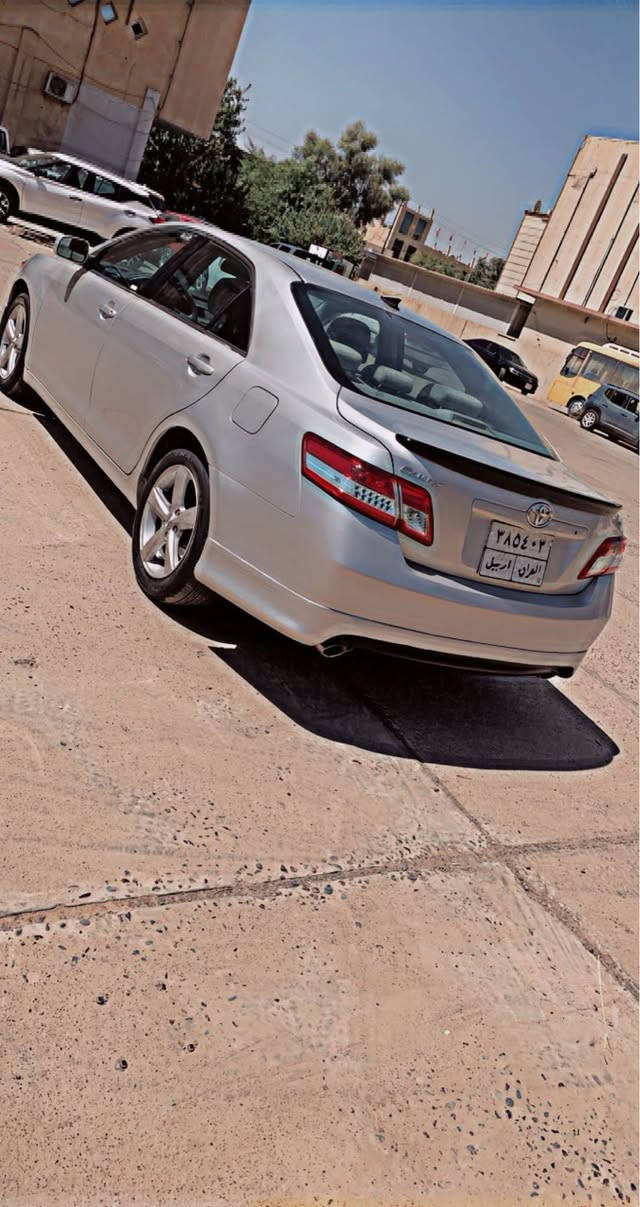 کامیری ٢٠٠٩ شەش پستۆن گێر و مەکینە اڤەلۆن      گێر و مەکینە بە شەرت خۆی دوو سێ پارچەی بۆیاخ بوو کە کریم کردمە حیزام لەبەر کاڵ بوونەوە ملیۆنەک و دوو سەد هەزار غەرامەی لەسەرە   
سعر ٩٥ وەرەقە
ژ.م *********** أربيل, العراق
