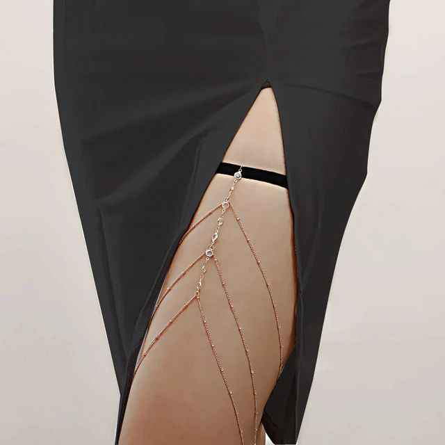 سوار الفخذ على شكل ثعبان🐍😍 سوار للفخذ ويرهم قلادة🐍✔️

تميزي بأحدث إطلالة مثيرة وساحرة ♥️

🌟كوالتي ممتاز أصلي ✔️
🌟طلاء ثابت بجودة عالية 💯
🌟غير قابل للصدأ ✔️ 
🌟مصمم بلمسة جاذبية 😍 
🌟تألقي بسحر جاذبية التصميم الساحر 😍😊
🌟متوفر باللون الفضي المميز 🩶

السعر 8  الاف 
🚘يوجد خدمة توصيل لجميع محافظات العراق 5 الاف🚘 كربلاء, العراق


**إذا كنت صاحب هذا الإعلان وتريد حذفه لأي سبب، رجاءا أرسل رسالة إلى الدعم الفني**