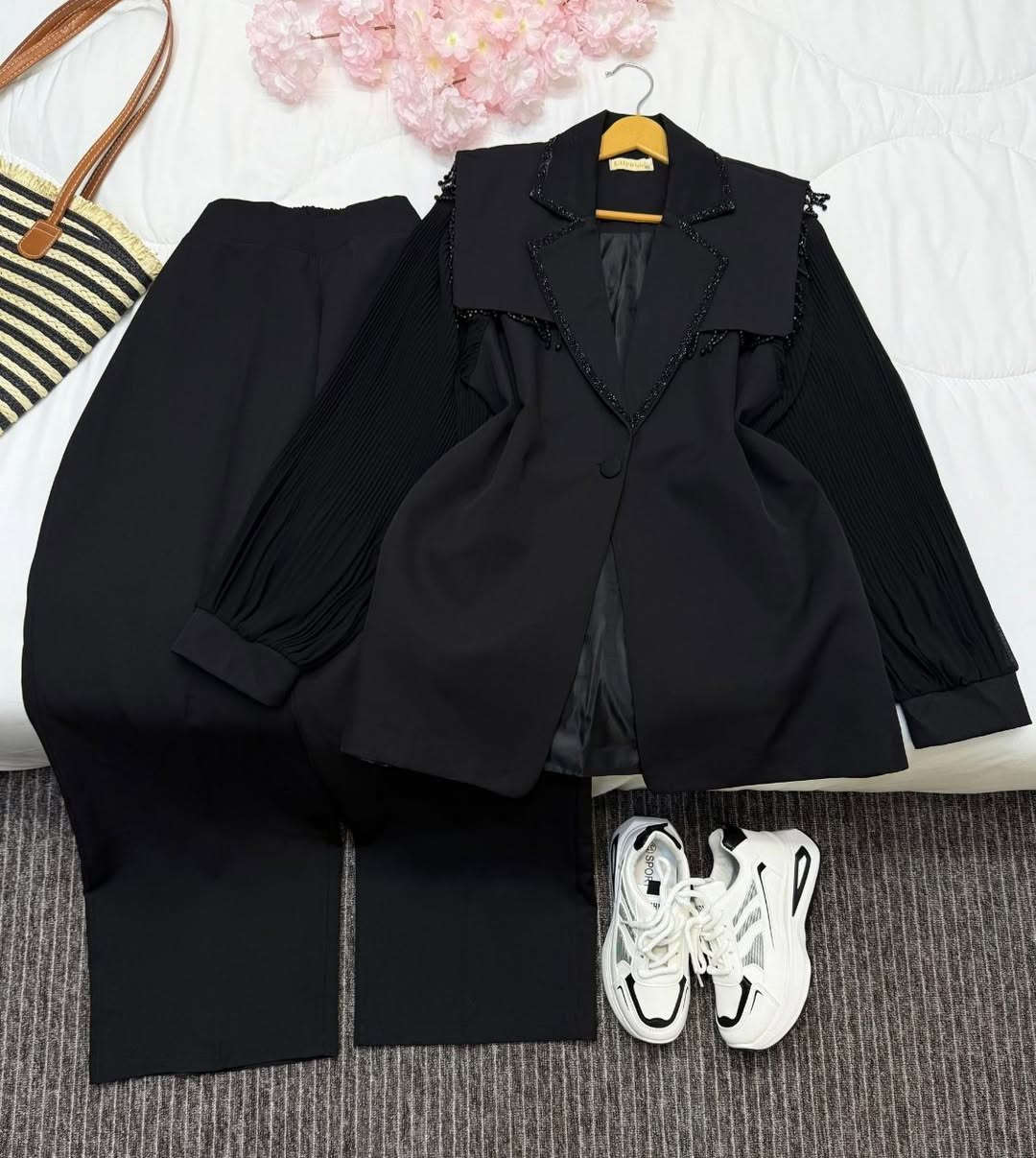 طقم قطعتين❤️‍🩹
السعر 30لف فقط
خامة هوريم دابل تركي
38-40-42-44-46-48


**إذا كنت صاحب هذا الإعلان وتريد حذفه لأي سبب، رجاءا أرسل رسالة إلى الدعم الفني**