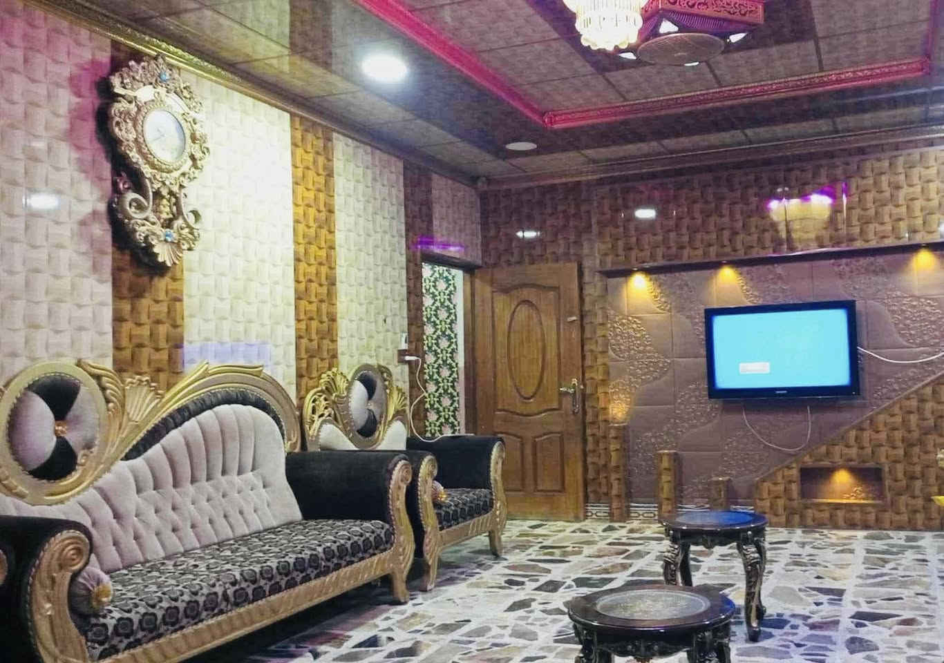 🏡 للبيع دار طابقين – تكريت / شارع الاربعين

📍 قرب مأكولات كل يوم

✨ فرصة استثمارية ممتازة في موقع حيوي ومطلوب

🔹 مساحة الدار: 290م
📐 الواجهة: 14.5م
📐 النزال: 20م
🛣 عرض الشارع: 6 أمتار

✅ الدار مقسمة إلى:
▫️ طابق أرضي مؤجر
▫️ طابق ثاني مؤجر

💰 الدار مناسبة جداً للاستثمار وتحقيق وارد شهري مباشر

📍 تقع في منطقة مميزة وغنية عن التعريف لما تحتويه من:
▫️ خدمات متكاملة
▫️ أسواق وحركة تجارية كبيرة
▫️ أماكن ترفيهية
▫️ موقع حيوي قريب من مختلف الاحتياجات

✅ تحويل مباشر
📸 نرفق لكم صور الدار

📞 للاستفسار:- شركة نصير للعقارات

📍 عنوان الشركة : صلاح الدين – تكريت – القادسية – قطعة 500 وسط الشارع التجاري السائدين

📱 الاتصال على الأرقام التالية:
***********
***********
