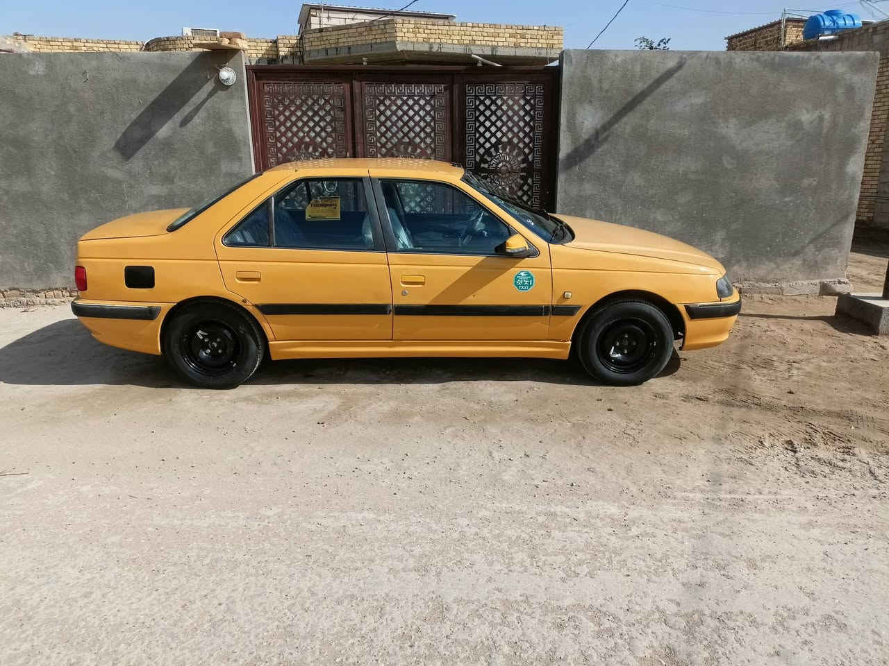 بيجو بارص موديل 15  كفالة عامة بس البنيد طاير ومبدل السعر 41 وبيه مجال مكان ناصرية سوق الشيوخ الاتصال ***********
