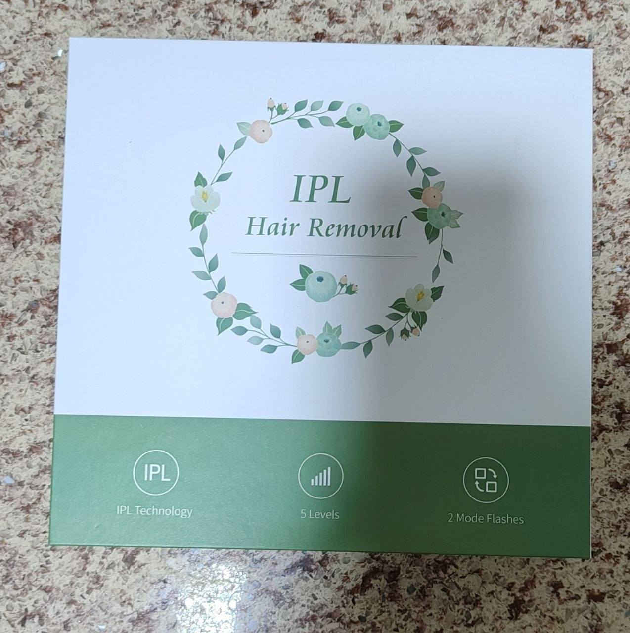 وداعاً لمراكز الليزر المكلفة.. عيادتكِ المتكاملة في منزلك! ✨
هل سئمتِ من حجز المواعيد والانتظار الطويل؟ هل تبحث عن حل نهائي وفعال للتخلص من الشعر الزائد بخصوصية تامة؟
نقدم لكم أحدث إصدار من جهاز IPL Hair Removal – التقنية الأسرع والأكثر أماناً لإزالة الشعر من الجذور وبدون ألم.
لماذا هذا الجهاز هو الخيار الأفضل لكِ؟
تقنية الـ IPL المتطورة: يعمل بنبضات الضوء المكثف التي تستهدف بصيلة الشعر مباشرة لمنع نموها مجدداً.
999,999 ومضة: (مليون ومضة تقريباً) تعني أن الجهاز سيبقى معكِ لسنوات طويلة جداً، ويمكن استخدامه لأكثر من شخص.
5 مستويات للطاقة: تحكم كامل يتناسب مع حساسية بشرتكِ ومختلف مناطق الجسم.
وضعين للوميض: (يدوي للمناطق الدقيقة، وتلقائي للمناطق الواسعة مثل الساقين والذراعين) لسرعة إنجاز الجلسة.
تصميم عصري ومريح: خفيف الوزن، سهل الاستخدام، ومتوفر بألوان أنيقة (الأبيض الملكي، الأخضر الداكن، والباستيل).
ماذا ستجدين داخل العبوة؟ 📦
جهاز الليزر المنزلي.
نظارة واقية لحماية العين أثناء الجلسة.
شفرة حلاقة طبية لتحضير البشرة.
محول الطاقة الأصلي.
دليل المستخدم التفصيلي.

الاستمرارية هي سر النجاح! مع استخدام الجهاز بانتظام، ستلاحظين اختفاء الشعر بنسبة تصل إلى 90% خلال الأسابيع الأولى.

السعر 55 والتوصيل مجاني لكل محافظات العراق 
للتواصل واتساب 
‏‪***********‬‏

