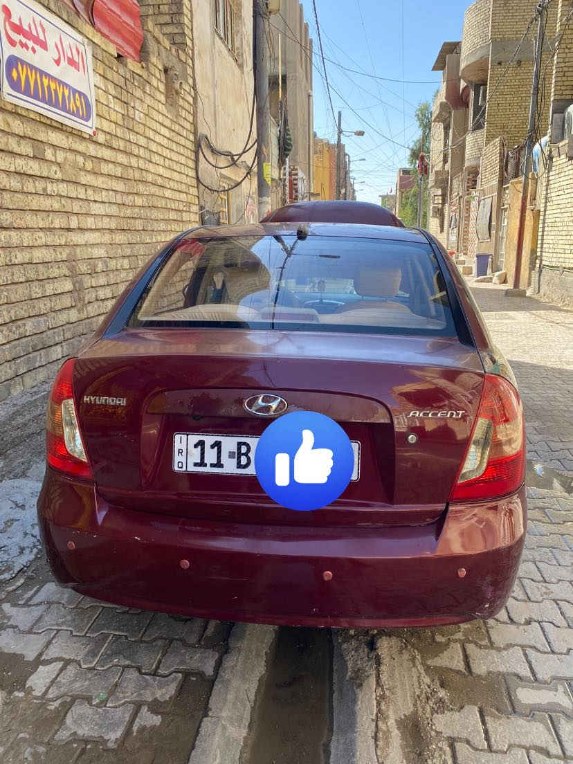 سلام عليكم  سياره اكسنت  موديل 2008 خليجي بدون حادث ولا ضربه كير مكينه وصدر جديد محرك 1600 
بيها جراد بسيط 
بيع أو مراوس حسب القناعه السعر 85 
عنوان بغداد 
رقم الهاتف***********
