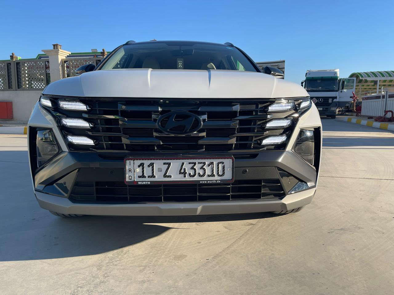 توسان رقم بغداد 
موديل 2025 
تو كلر معروفه مواصفاته 
سياره بوضع الشركه 
جديده كلش  بيه رصعه صغيره مرجعه بارد بل صندوق 
غير هذا مكفوله كفاله عامه 
 ماشيه 15 الف اخت الزيرو 
العنوان الانبار فلوجه  
        السعر 242 بيه مجال بسيط 

0773 447 7105
