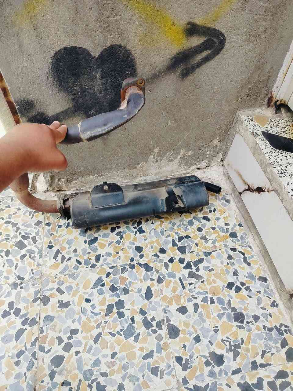 السلام عليكم فرنسا للبيع مسله للبيع الوحده 35 وبي مجال ***********
