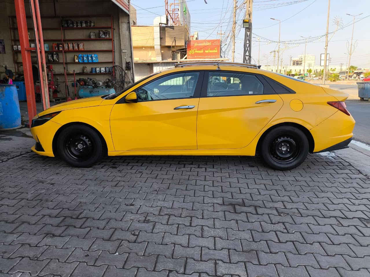 السلام عليكم الانتره تكسي 2021 رقم بغداد امريكيه بدون حادث بدون تبديل بيها بس طخطخات ومعجون مكفوله تكم قماره شواصي لغود بدون ارباك مكينه مكفوله مامفتوحه كير محور اي تي مدوشمه وجاهزه السعر 140 وبيها مجال المكان كربلاء المقدسه ***********
