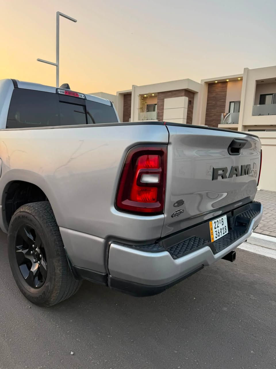 السلام عليكم
RAM 1500 BIG HORN/LONE STAR eTORQUE  2025
دوج رام موديل 2025 شكل جديد
بيك هورن
السعر 278 وبيه مجال بسيط  
بدي قصير باب طويل المرغوب
محركً 3600 سته سلندر‌                                              صبغ 4 قطع
ايرباك سستم
ماشیة/ 13 الف 
موصفاته
شاشه وسط
رادار
لايت زينون
اتو ستوب
نقطة العمياء
تحديد المسار
حساسات امامي وخلفي
ويل سبورت
تايرات جبلي
بصمه
تشغيل عن بعد‌     ‌  
                                                                                         مکان سیارە  البصرة  
الاتصال  ***********
