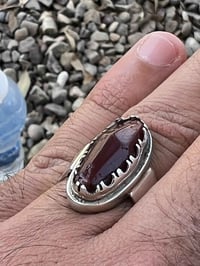 لعيون الطيبين • احمر