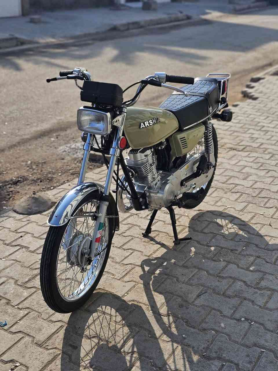 ارشا ليفان٢٠١٣ احمد شهاب للبيع بلاد مو تعمير نقص اشاير وعلامه اماميه فقط كله شغال ٩٠٠ وبيها مجال *********** مكان كربلاء حي الغامل
