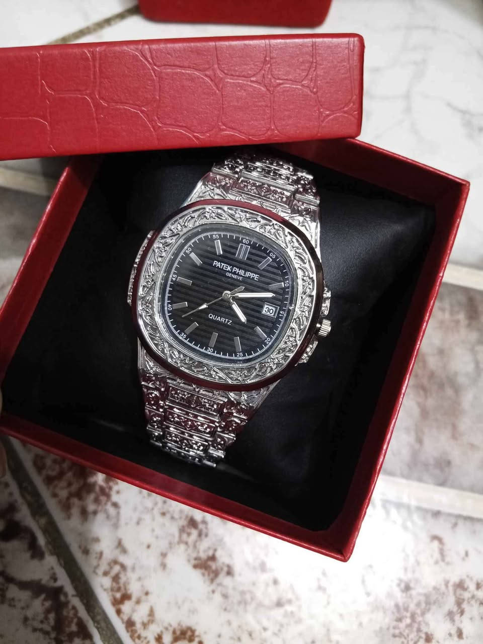 ‎ساعة رجالية وترهم نسائي  باتيك فيليب
 والتفاصيل موضحه في الصور‎ بغداد, العراق


**إذا كنت صاحب هذا الإعلان وتريد حذفه لأي سبب، رجاءا أرسل رسالة إلى الدعم الفني**