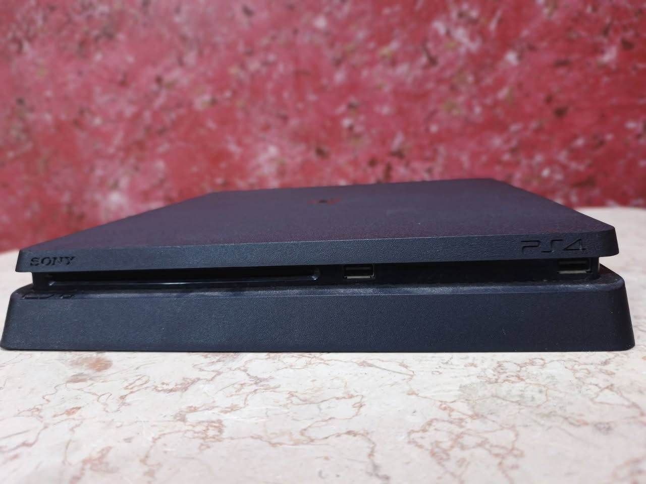 بليستيشن للبيع
بلي فور سلم اونلاين
500 جيجا بايت 
 جهاز نضيف جداً
 لوك ستيكر
لا مفتوح و لا مصلح يجي وياه يدة اصلية و
يو بي اس فاربر 850
جديد استخدام كم يوم 
و قرص لعبة انشارتد 4
مع كامل الملحقات اسلاك التوصيل 
للتواصل و للاستفسار 
الرقم ***********
و متواجود خاص 
مكاني بغداد الشعب 
و ماعندي توصيل 📮
