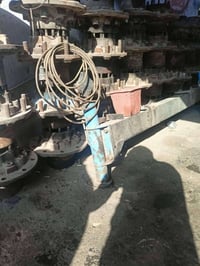 رجلين خلفي • كرين • قطع غيار