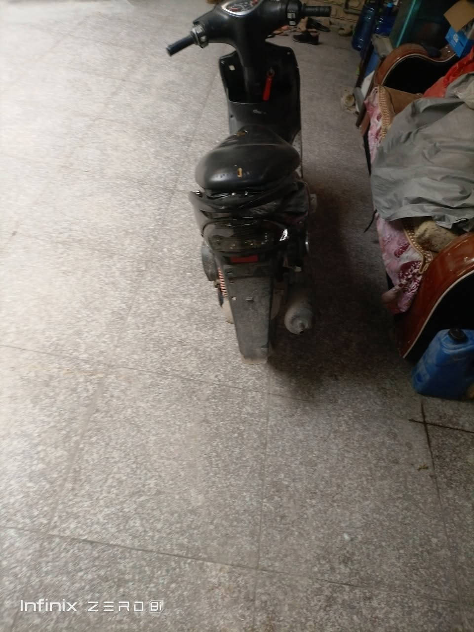 سلام عليكم دراجه ماكس عدله للبيع مكينه 55ونضيفه وكلجات رياضي السعر ٥٠٠وبيه مجال حك  الجيه ***********
عنواني بغداد الامين الثانيه
