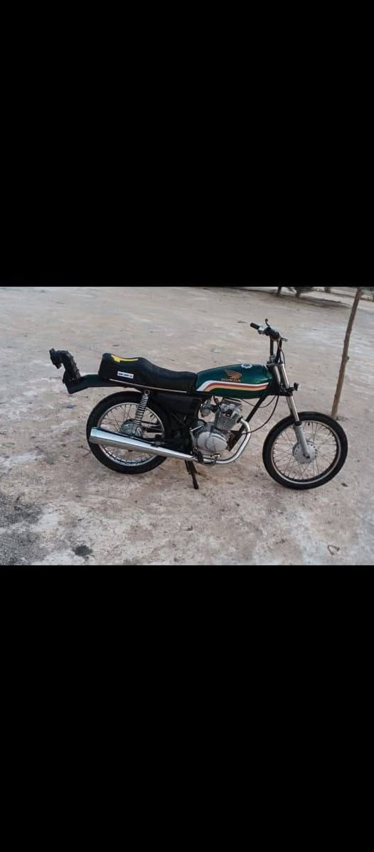 سلام عليكم شباب دراجه ادوات للبيع بدون  سبايدر ب350 وبيه مجال مكاني البصره زبير *********** مستعجل ع بيعتهة المو شراي لا يزعجنه رجائن
