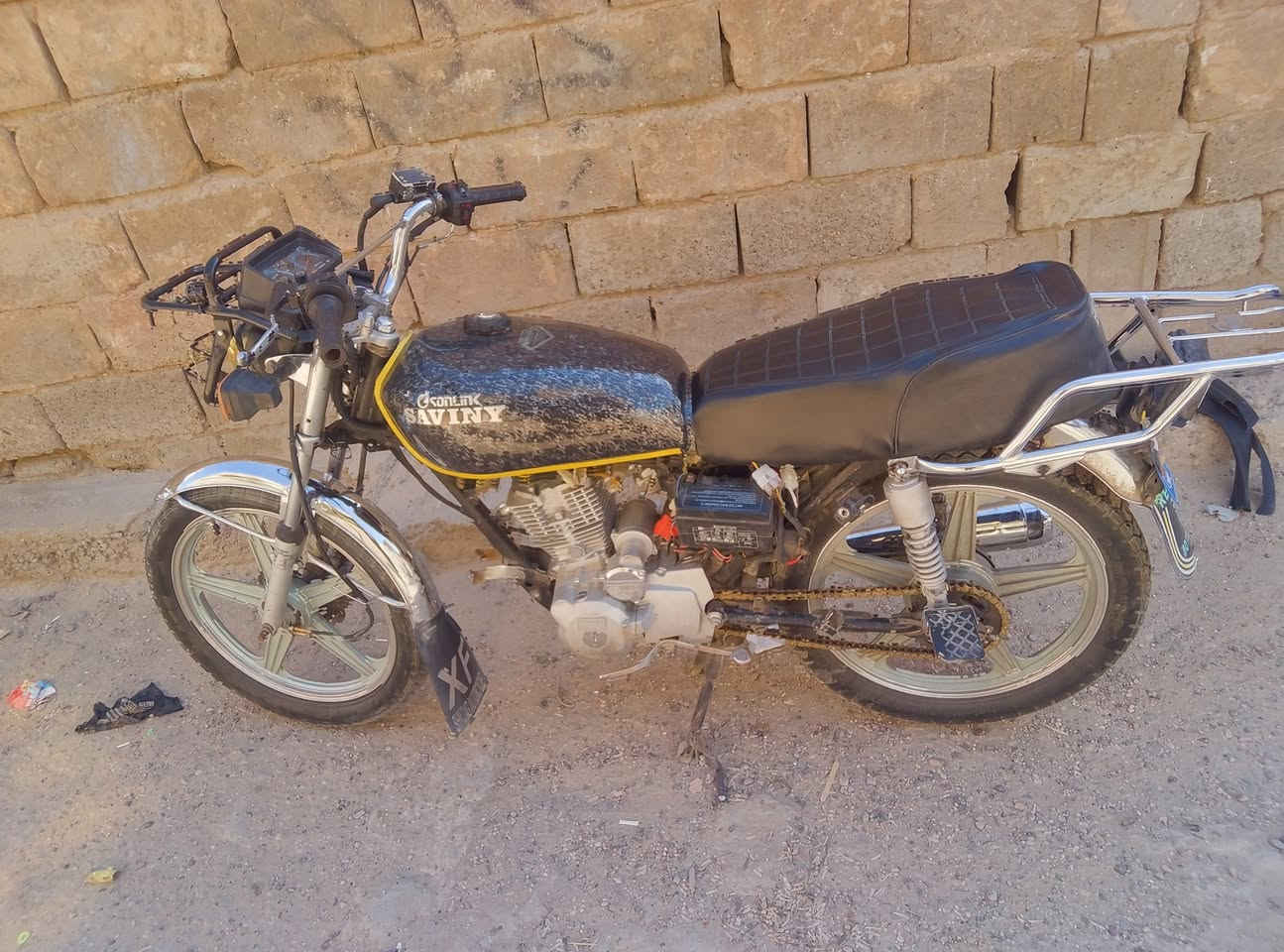 السلام عليكم الدراجه لبيع الموديل 22 الكهربائية شغاله  المحرك 200 نغص بنزات   السعر 450 
فلوجه حي الرساله 
*********** رقم الهاتف
