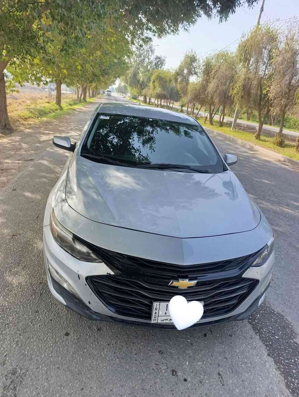 سلام عليكم
ماليبو للبيع
الموديل 2020
الرقم كربلاء معوقين 
بيها وكالة عامة
حادثها جاملغ و بنيد و جاملغ الخلفي شبر  بارد
كير و محرك ممتاز تدفئه و تبريد شغال اضافه الى تدفئ بالكشنات
تحكم ستيرن جهتين كشن السائق كهربائي 
مانع انزلاق توقف ذاتي
فئة LT
العنوان بابل مركز المدينة قرب سيطرة بيت الوزير
رقم الإتصال ***********
