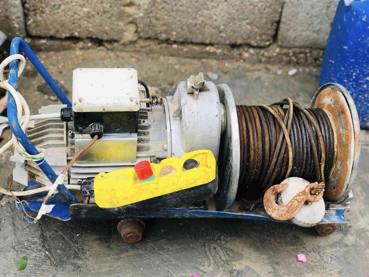 موطور ونج ايطالي مامفتوح ابو ال500 
السعر ٤٥٠ وبي مجال 
مكاني ديالى ***********
#الجميع
