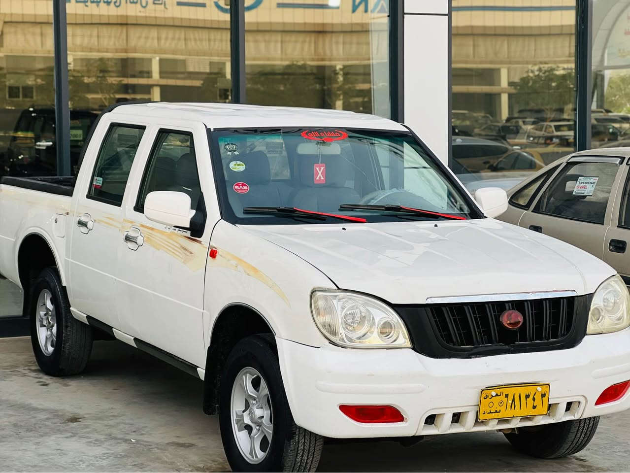 ئەم سەیارە جوانە بۆ فرۆشتن مۆدێلی ٢٠٠٧سەیارەیەکی جوان و بێ مەسرفە مەکینە و گێڕیی بەشەرت ١٠ فیتەر نە سبووخی هەیە نە زەربە هەتا بڵێی جوانە ناوی لە دری جوانترە چوار تایەی لۆکی لە سەرە سعریشی ٣٢ گڵا و ماعەمەلەیەکی برایانە 
ژ.م *********** كالار, السليمانية
