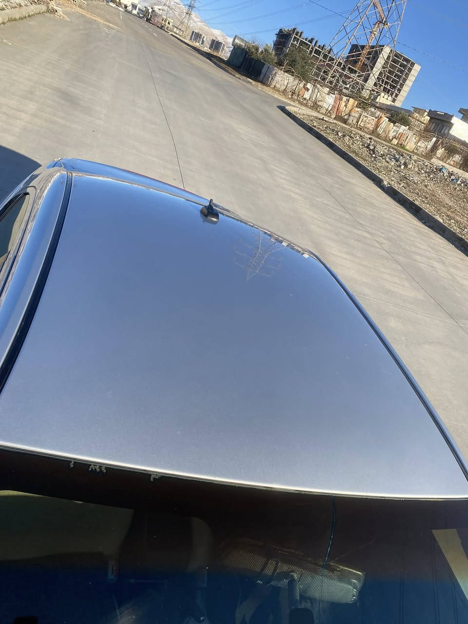 سڵاوتان لێبێت
فۆرد فیوژن ٢٠١٠ se 
دو پەڵە بۆیاخی هەیە بێ ناوگرتن 
کاڵبونەوەی نیە بە شەرت  
گێڕو مەکینەو سوکان بەشەرت 
سوکانی بیلادە بێ عەیب 
سەنەوی تا ٢٧ تازەیە 
غەرامەو تەحویل بە شەرت 
سعری ٨٥ گەڵاو مەجال 
موشتەری نیت بێزارمان مەکە
0770 882 13 47
