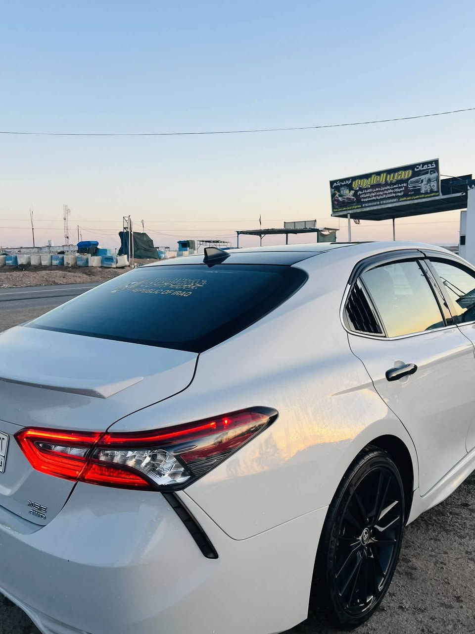 كامري موصفات فول xseاعلى فئه وارد امريكي نص جاملغ صبغ  وربع البونيد  قطعها نفسهن بلاديات بس مصبوغات نص ربع ماشية 16ميل 205وبيها مجال ***********
