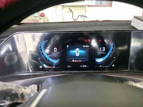 السلام عليكم . شانجان ايدو بلص 2021 فئة بيسك ماشية 91000 مابيها اي قطعه تبديل او صبغ عدا ربع الدعامية الامامي من جهة السايق و صور السونار موجودة .
السعر 120 وبيها مجال.
*********** و موجود ماسنجر
