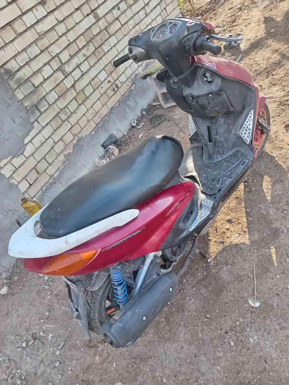 للبيع سكنس نثيه 140 كهربيات كله شغاله سلف وهندر نكره محرك لاتبخير ولاشي بيه ملاحضات بسيطه
سعر 350 وبيه مجال مكان بغداد المدينه ***********
