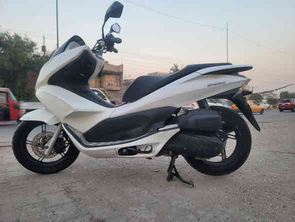 السلام عليكم شباب دراجه جيل الأول موديل ٢٠١٦ الدرجه ماشيه ٤٥ مكفوله كفاله عامه حجم المكينه ١٥٠ الاستفسار على الرقم ***********
