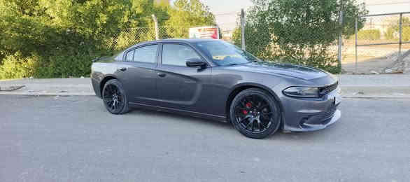 ‏السلام عليكم
‏
‏للبيع 
‏دوج تشارجر 
‏موديل  2020 
‏وارد امريكي 
‏ حادث جاملغ خلفي اليسار + جاملغ اليسار مصبوغات على كدهن بدون دواخل بدون  +صور الحادث مرفقة بل منشور
‏ 
مواصفات
‏فتحة سقف 
‏حساسات خلفي 
‏شاشة +كار بلي 
‏رادار خلفي 
‏راداراة بل مري 
‏سماعات هارمن كاردن 
‏ويل 20 مال هلكات 
‏السياره جاهزه تخم تاير جديد كير مكينه حداديه كله جديده معايزه ربع 
‏رقم بغداد 
‏العنوان بغداد الشعب 
‏
‏السعر 203 وبيه مجال بسيط 
‏اتصال 
‏***********
