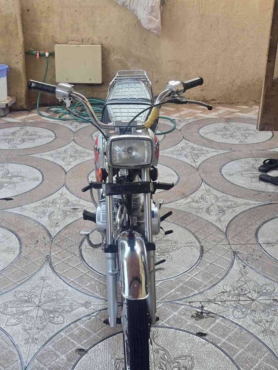 ناما اوراق مديل ٢٢
سعر ٨٥٠ وبيها مجال
***********
