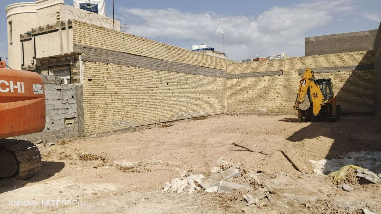 سلام عليكم ورحمت الله وبركاته اي واحد عنده بيت للتفليس قطعه تنضيف  بالحجر والسبس حسب الوصفات  سماوة رمثى خضر اي مكان  مستعدين وبسعار مناسبه وتدللون ***********
