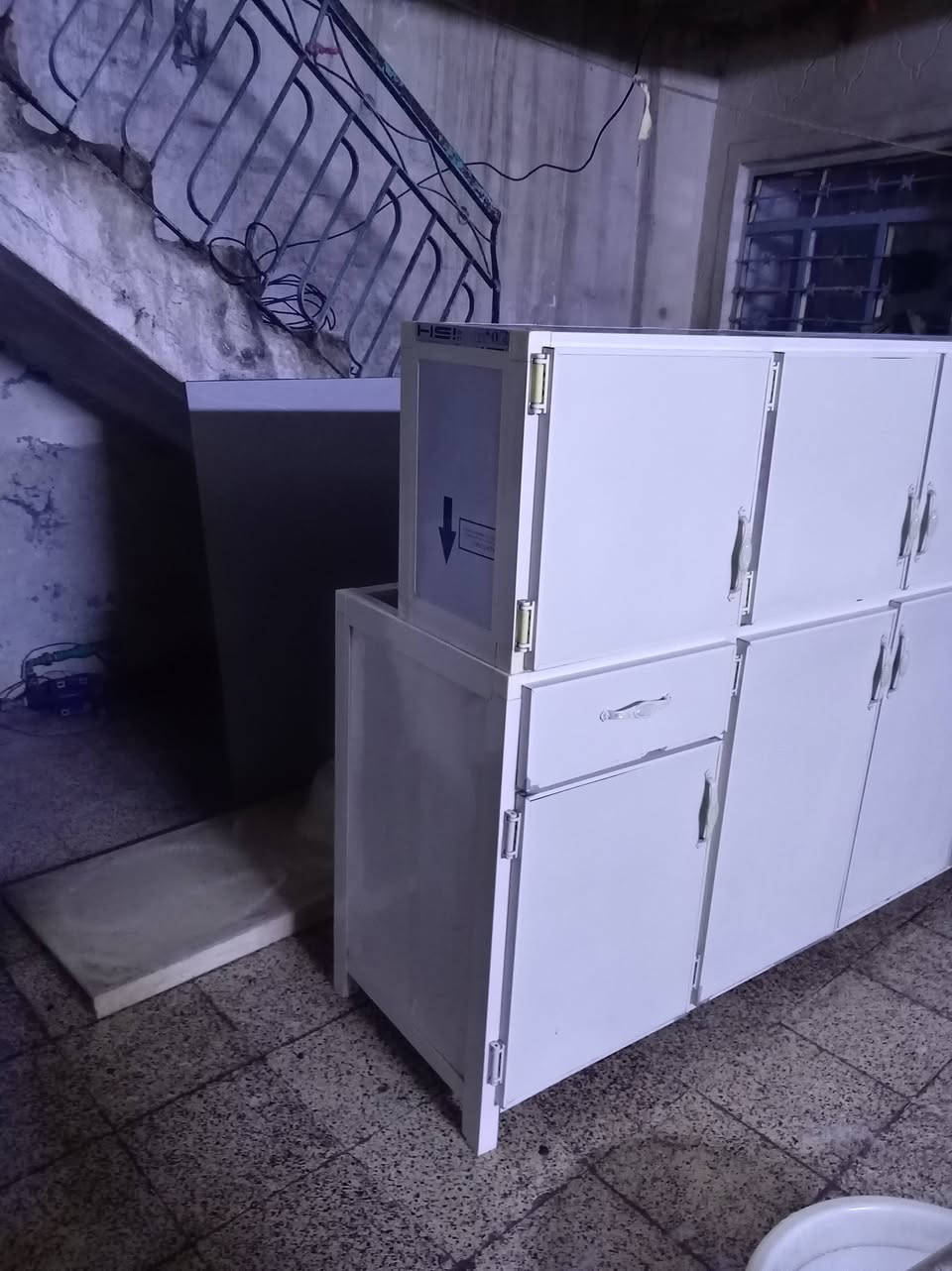 كاونتر للبيع قطعتين أخو الجديد جلخ مابي شرط ١٧٠ وبي مجال مكاني وادي حجر ***********
