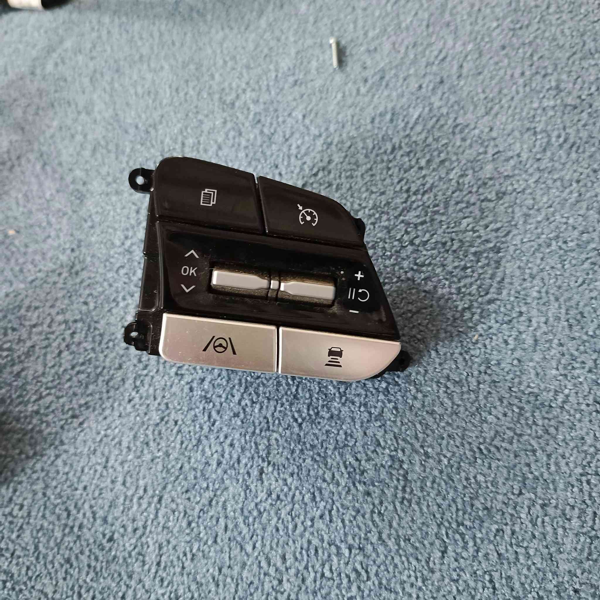 تحكم ستيرن وضفيره النترا للبيع


**إذا كنت صاحب هذا الإعلان وتريد حذفه لأي سبب، رجاءا أرسل رسالة إلى الدعم الفني**