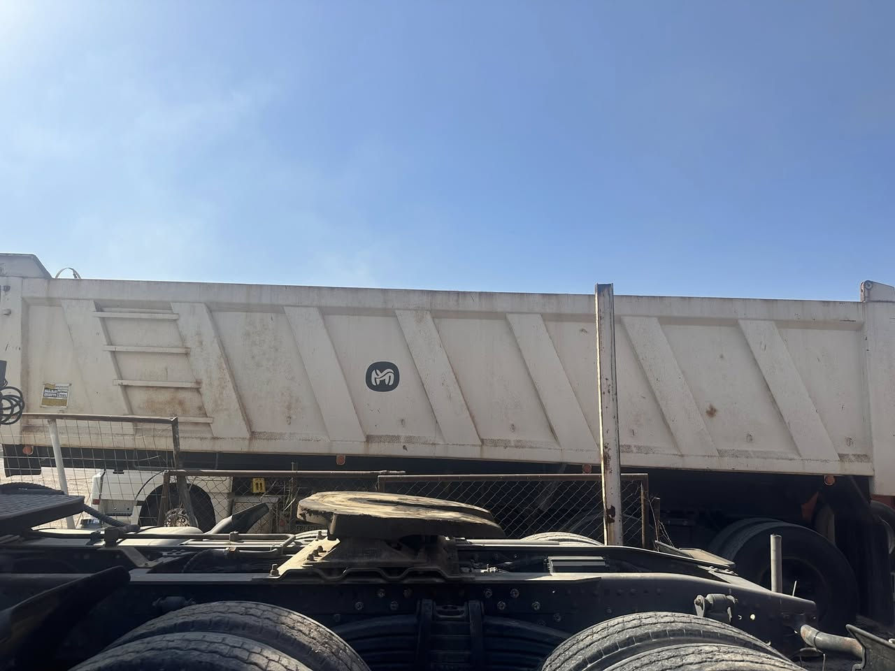 ‏عربانة علم موديل 20 مقفولة كفالة عام جكي بلادي مجموعة بيبي بلادي طقم تاير حدادي كاملة.  السعر ٢٣٥.  للستفسار ***********
