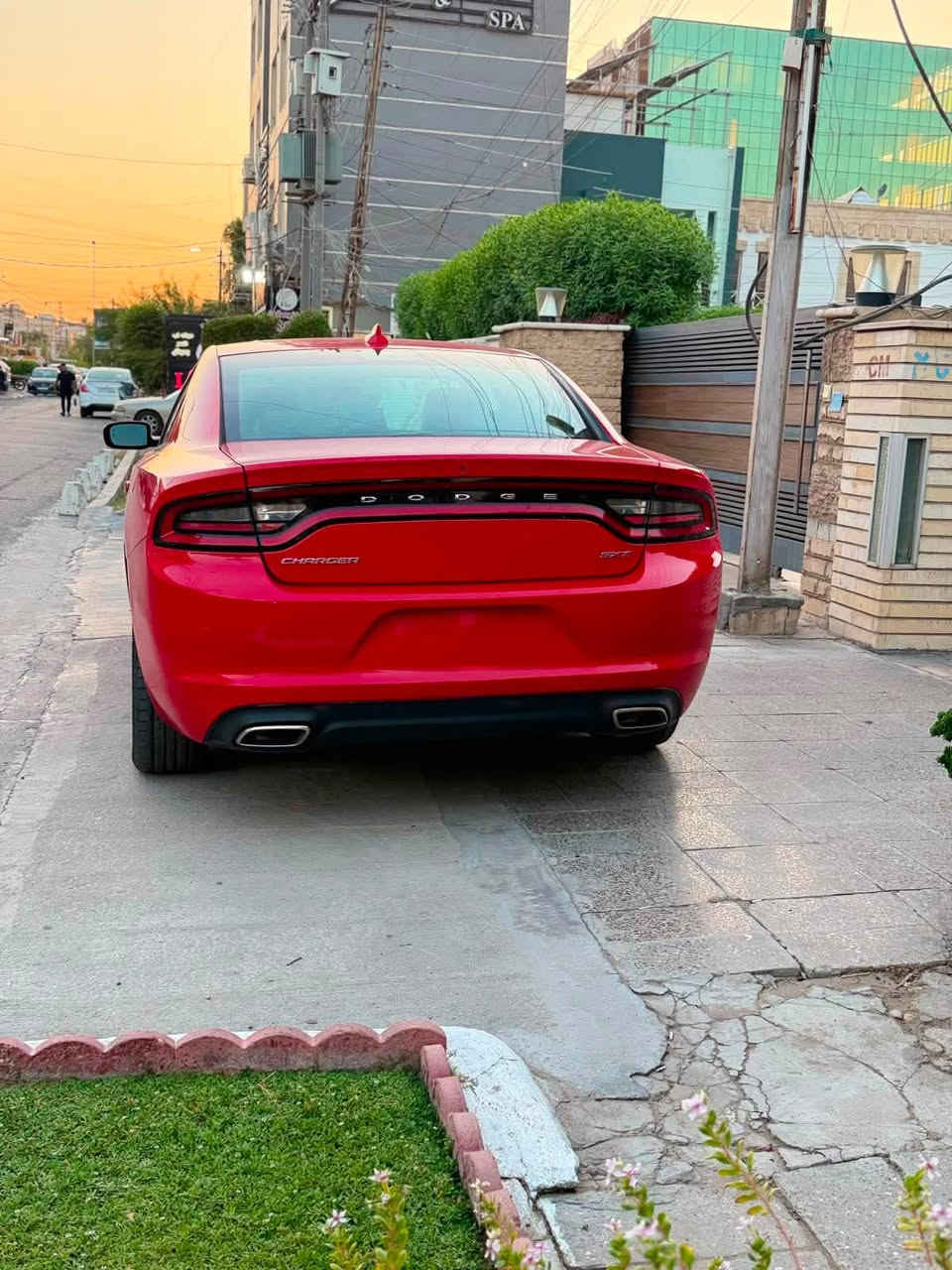 سلام عليكم 
جارجر 2018
رقم أربيل الجديد 
SXt بلاس 
ماشي 53 فقط 
سياره نضيف 
موصفات 
بصمه تشغيل عن بعد 
فتحه
كشنات جلد
كشنات
كهرباء 

معروفه الوصفات
صبغ دعاميات فقط 
عنوان #بغداد المنصور 14 رمضان فرع الفقمه
السعر 205$
رقم الهاتف ***********
