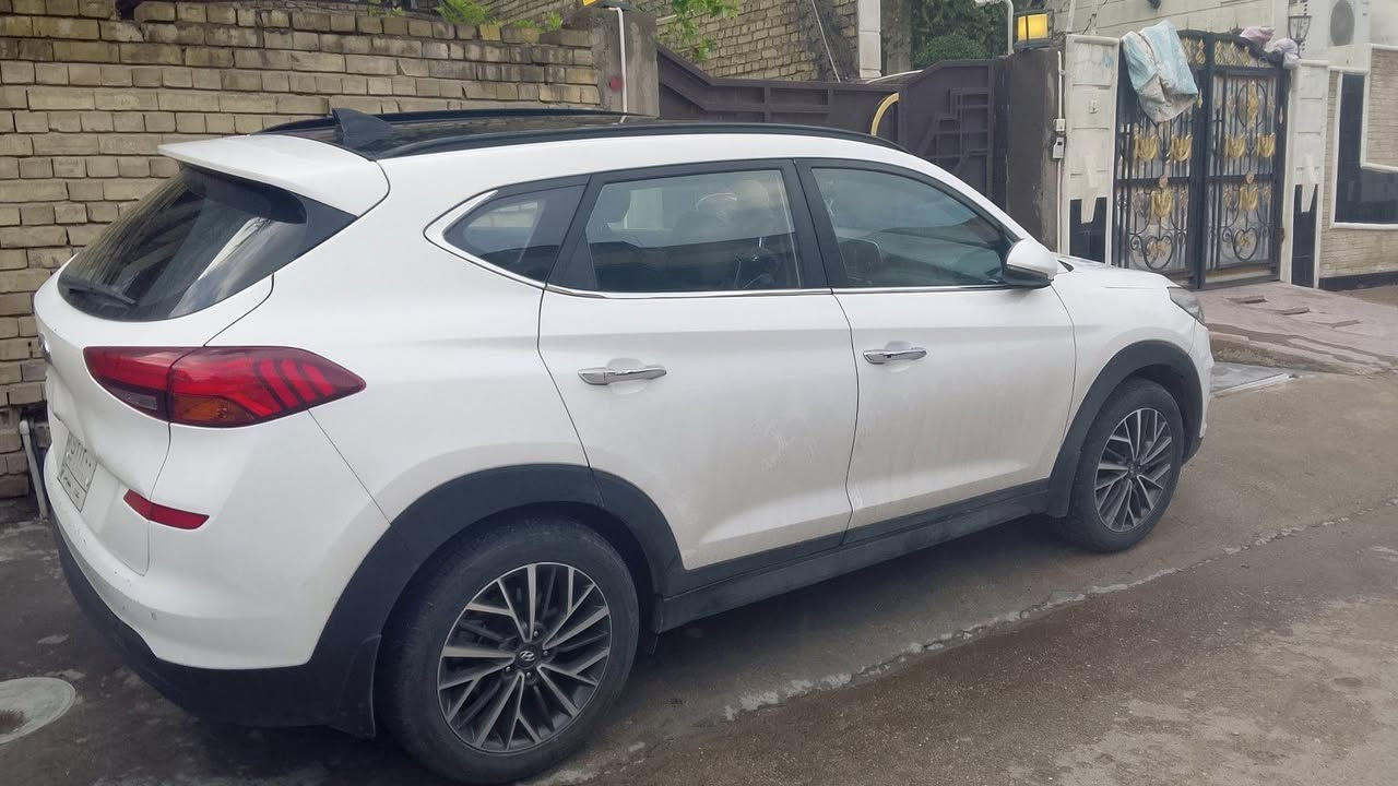 السلام عليكم
للبيع توسان 2019 خليجي بانوراما السعر 160 السونار موضح بالصور.


**إذا كنت صاحب هذا الإعلان وتريد حذفه لأي سبب، رجاءا أرسل رسالة إلى الدعم الفني**